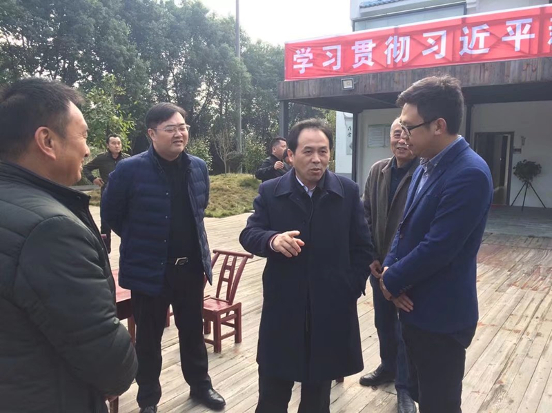 喻立平对赤壁美丽乡村负责人要不忘初心.jpg 喻立平对赤壁美丽乡村负责人要不忘初心.jpg